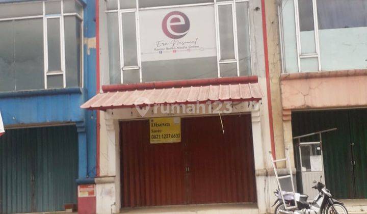 Ruko Sewa di Perum Acropolis Karadenan Cibinong 6