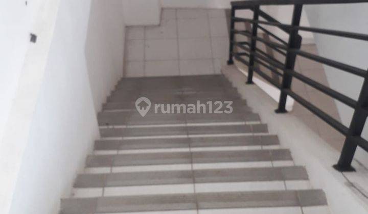Ruko Sewa di Perum Acropolis Karadenan Cibinong 18