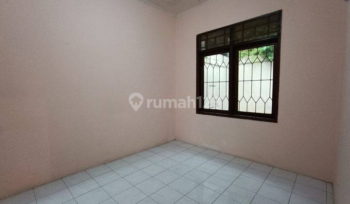 Disewakan Rumah di Jl Pakis Gunung Taman Yasmin  10