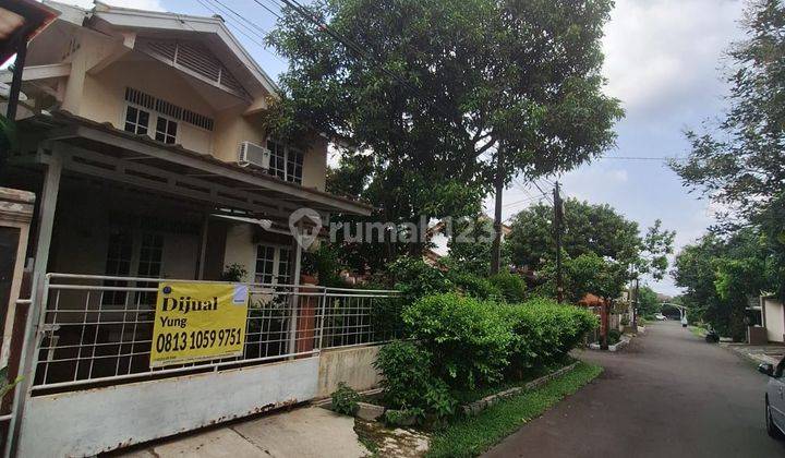 Rumah 1,5 Lantai di Jl Begonia Raya Taman Cimanggu 2