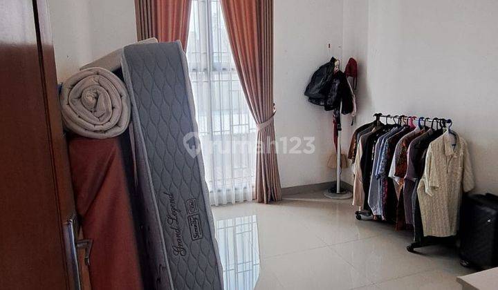 kamar tidur dijual rumah di ciluar damara