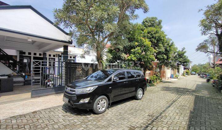 tampak depan dijual rumah di perum tatya
