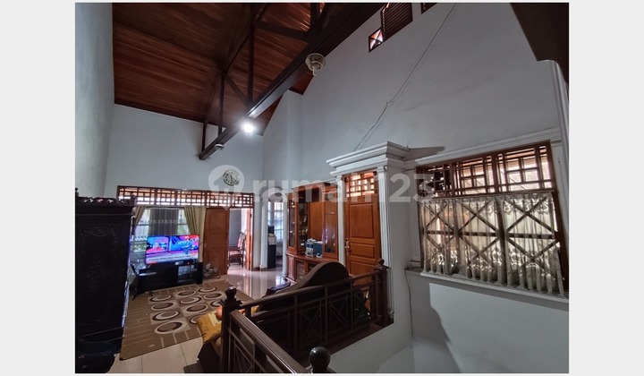 For Sale 3-Story House in North Bogor City Semi Furnished 2