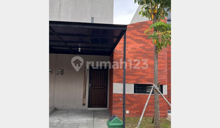 Dijual Rumah Over Kredit, sudah renov Perumahan Samanea Hills, Parung Panjang