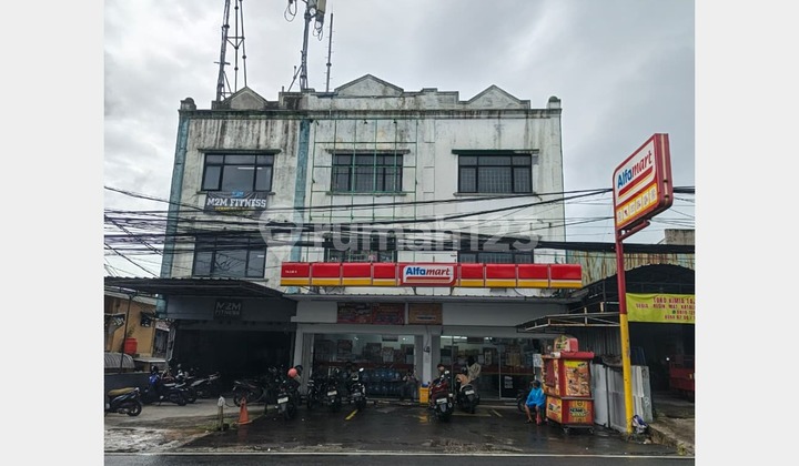 For Sale, 3-Story Row Shop on Jalan Raya Tajur, East Bogor 2