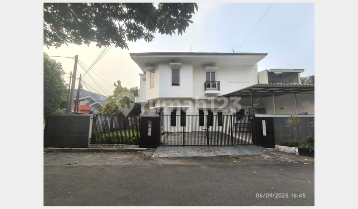 RUMAH 2 LANTAI HOOK DUTA PAKUAN BOGOR 1