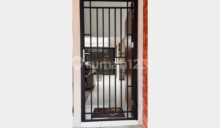 For Sale: House with Assumed Credit, Renovated. Located in Samanea Hills Housing, Parung Panjang. 2