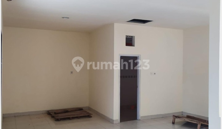 For Rent Shop House in Wangun Tajur (2 Shop Houses Combined into One) 2