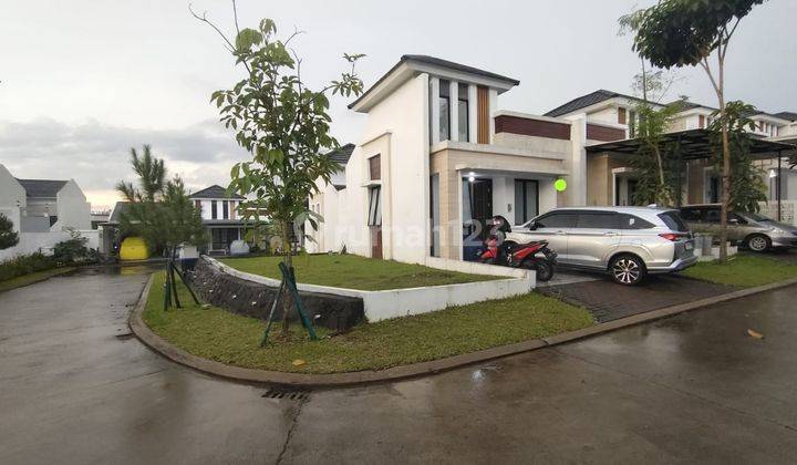 tampak depan dijual rumah hunian perumahan citra