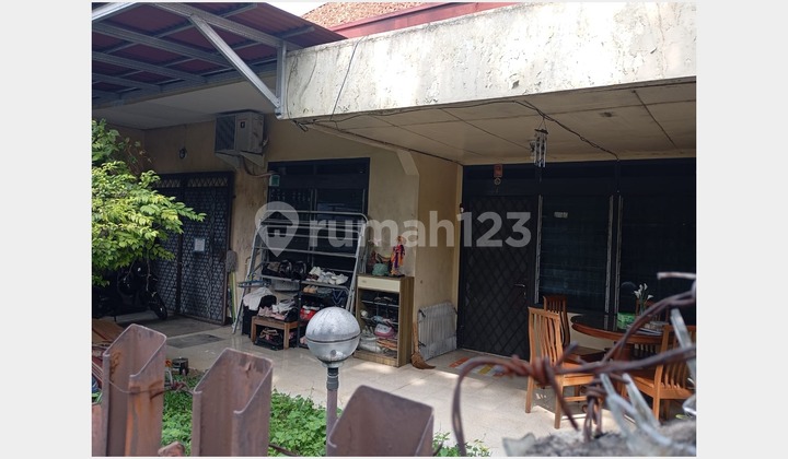 For Sale: House on Siliwangi Street, East Bogor 2