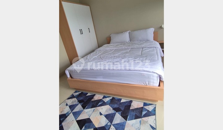 kamar tidur  dijual studio apartemen fully furnished