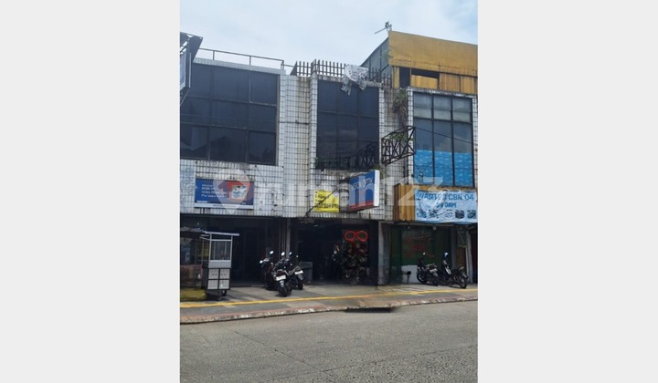 For Sale: 2.5-Story Shop House in a Commercial Location on Jl Merdeka, Bogor 2
