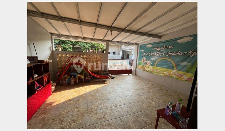 For quick sale, residential house in Ambar Telaga Re Housing Complex. 2