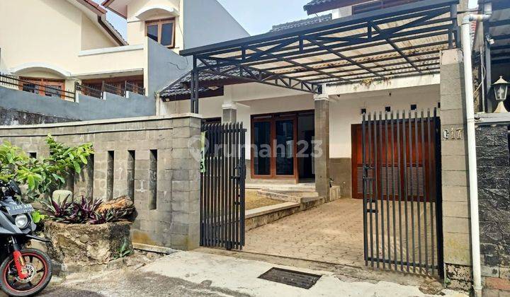 RUMAH Siap huni Pondok Hijau  Taman belakang luas 1