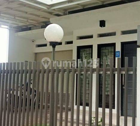 Rumah Minimalis di Batununggal Indah 2 Lantai SHM 2