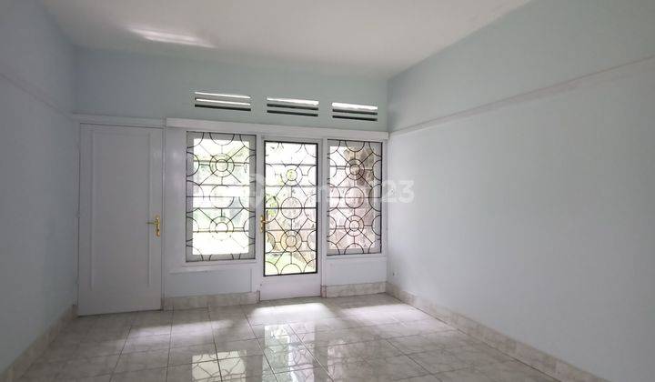 Rumah Bangunan Belanda Haritage Dekat Gedung Sate Bandung 9