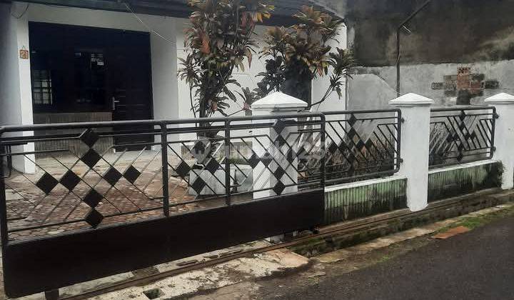 RUMAH MURAH LOKASI STRATEGIS DEPAN TAMAN DI ANTAPANI  BANDUNG 1