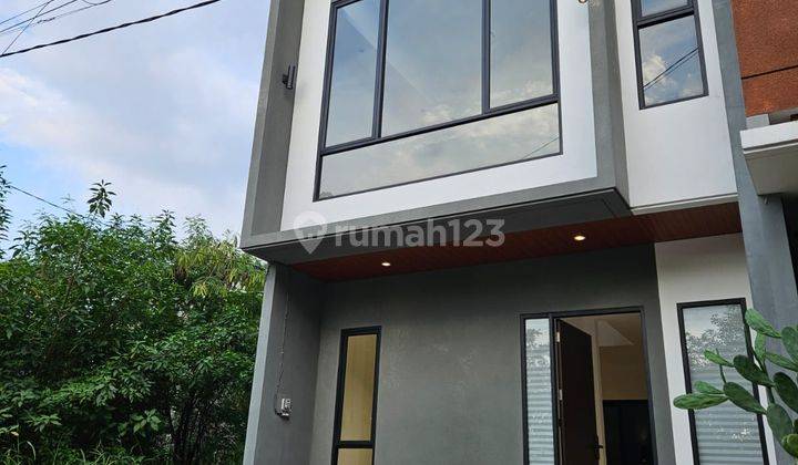 Rumah 2 Lantai Baru Scandinavian Siap Huni Jati Melati, Bekasi 2