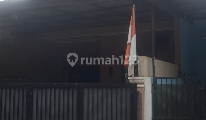 Rumah 2 Lantai Pinggir Jalan Raya Dekat Galaxy Jaka Setia, Bekasi 2