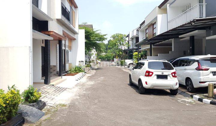 Rumah 3 Kamar Tidur Asri Siap Huni di Jatiwaringin, Jakarta Timur 2