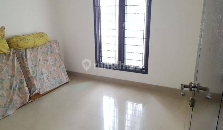 Rumah 3 Kamar Tidur Asri Siap Huni di Jatiwaringin, Jakarta Timur 6