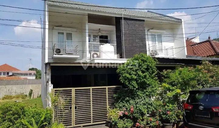 Rumah 2 Lantai Asri Dalam Komplek Elite Kemang Pratama, Bekasi 2