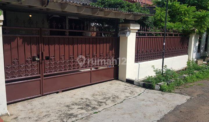 Rumah Lama 3 Kamar Tidur Lingkungan Asri di Area Galaxy, Bekasi 1