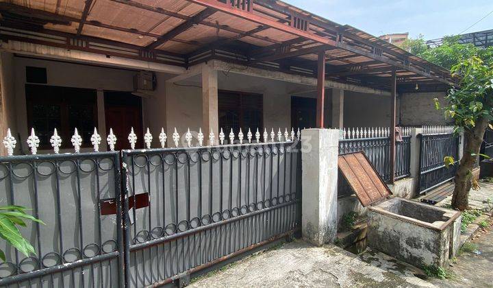 Rumah Lama Butuh Renovasi Dalam Komplek Pemda Jatiasih, Bekasi 2