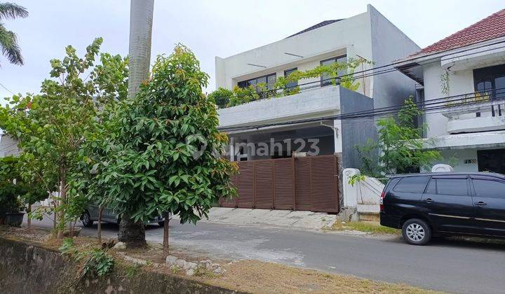 Rumah 2 Lantai Mewah di Perumahan Kosambi Baru, Jakarta Barat 2