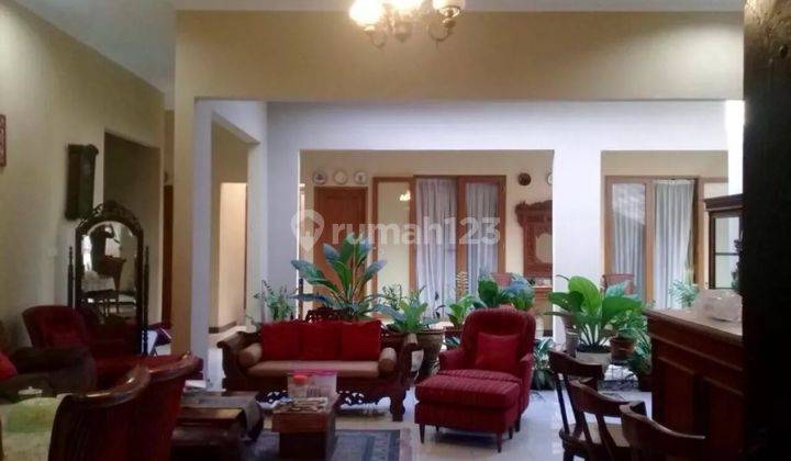 Rumah Cantik Tanah Luas di Area Strategis Jatikramat, Bekasi 1