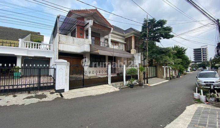 Rumah 2 Lantai Apik Siap Huni di Kampung Melayu, Jakarta Timur 2