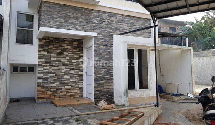 Rumah 2 Lantai Posisi Hook Villa Nusa Indah 5 Gunung Putri, Bogor 2