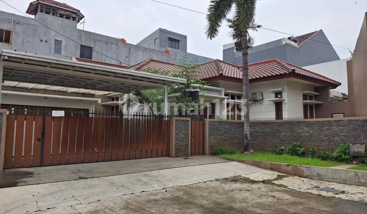 Rumah Hook Tanah Luas Siap Huni dalam Perumahan di Galaxy, Bekasi 2