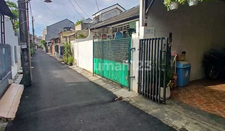 Rumah Murah 1,5 Lantai Siap Huni Kawasan Strategis Galaxy Bekasi 2