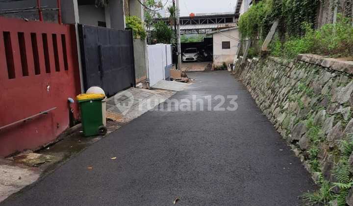 Rumah 2 Lantai dekat Akses Tol dan Stasiun di Bintara, Bekasi 2