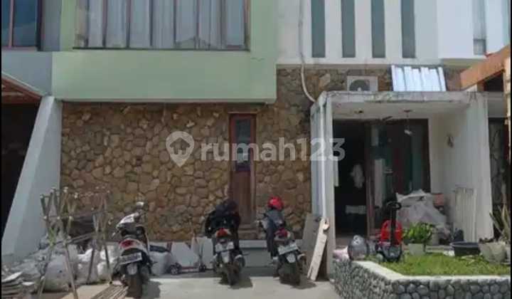 2-Story House Ready to Occupy Near Toll Access in Jati Asih, Bekasi