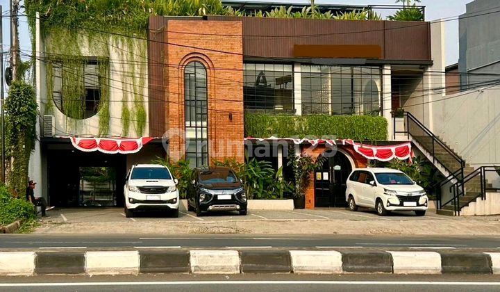 Bangunan Komersial Siap Huni Daerah Cilandak Jakarta Selatan