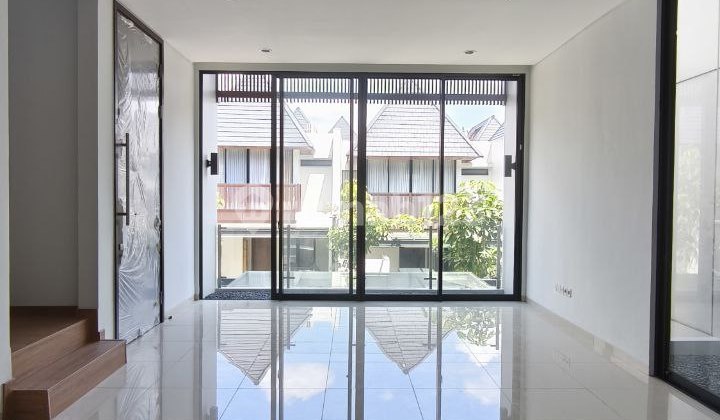 Rumah baru siap huni Serenia Hills Lb Bulus Jaksel 2