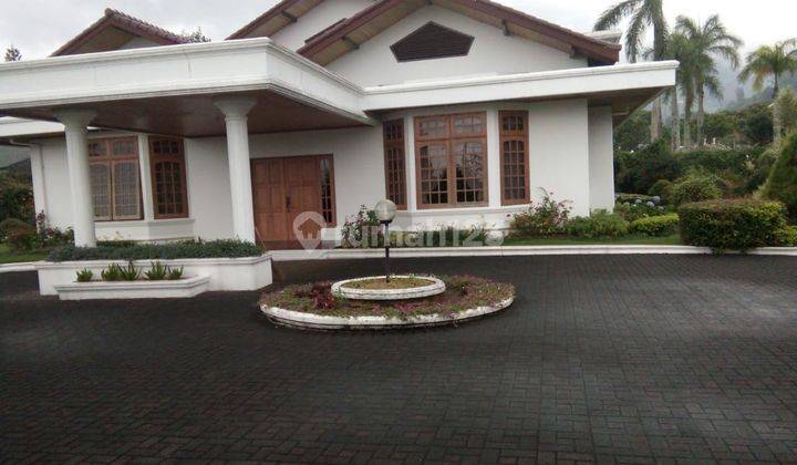 Rumah Vila Ada Pool Terawat Rapih Di Komp Area Cipanas Cianjur 2