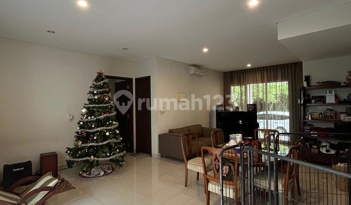 Rumah 2 Lantai Dalam Komplek Serenia Hills Lb Bulus Jaksel And 2