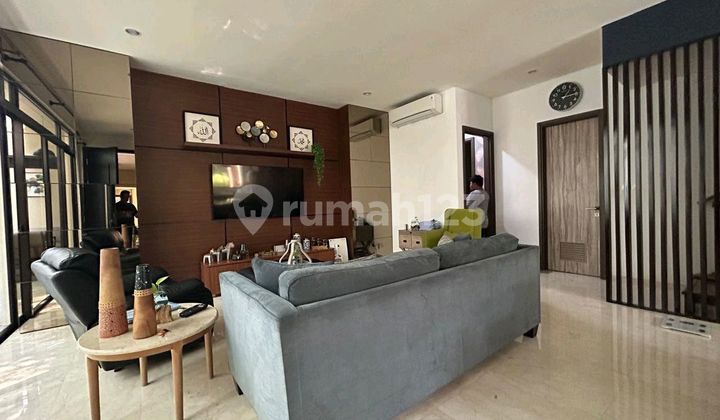 Rumah Bagus Siap Huni 2 LT. Serenia Hills Jakarta Selatan 2
