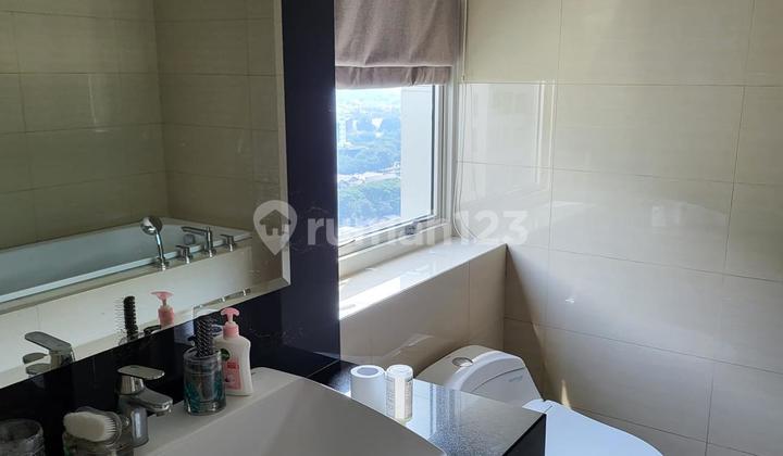 Disewakan Apartemen Belmont With Private Lift 2