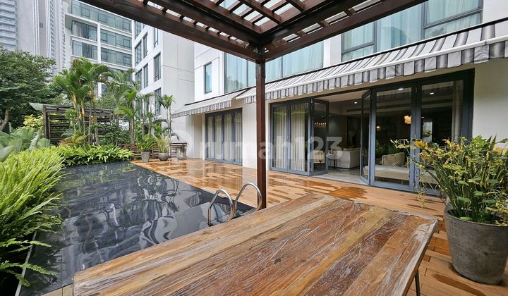 Verde One Apartement Private Pool And Fully Furnished, Only One Unit.