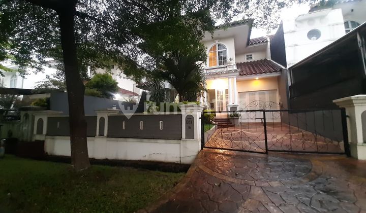 Rumah dengan Lingkungan Nyaman dan Tenang di Komplek Elit Sawangan (Ey01) 1