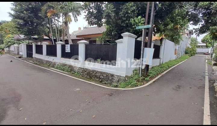 Rumah Klasik Dalam Komplek di Pejaten (Ey01) 2