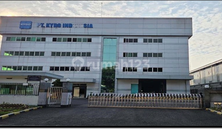 Selling Ex-Factory Ready to Use in Mitra Karawang Industrial Area Selling Ex-Factory Ready to Use in Mitra Karawang Industrial Area