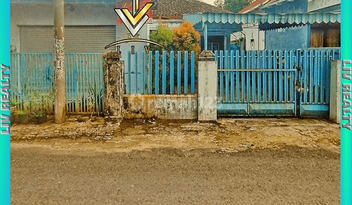 Dijual rumah sederhana, dipinggir jalan area Rambipuji. 1