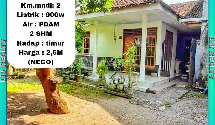 Dijual rumah pinggir jalan & luas, cocok buat rukost. 1