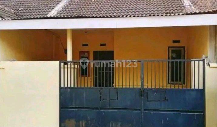 Di Kontrakkan Rumah Tegal Besar 1