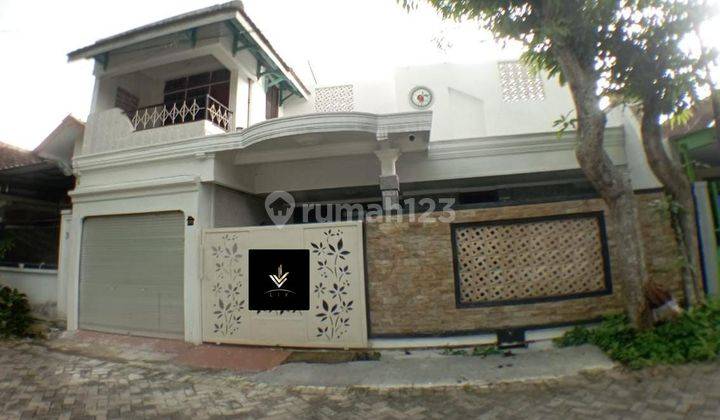 Rumah 2 Lantai Dijual Lokasi Strategis Di Jalan Sriwijaya Jember  1